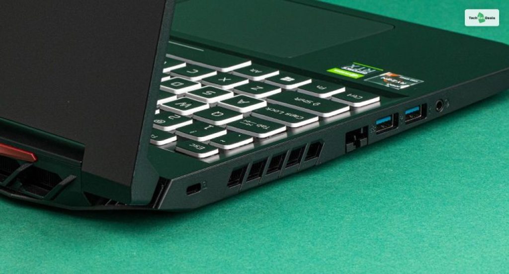 Acer Aspire Nitro 7 connectivity