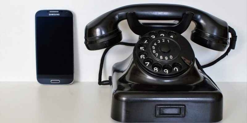 5 Difference Between A Business Phone and A Regular Phone